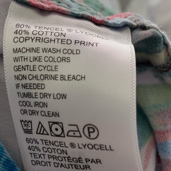 Tommy Bahama Size XL Sunblocked Cove Camp Shirt Multi Colored Button Down - Picture 7 of 7